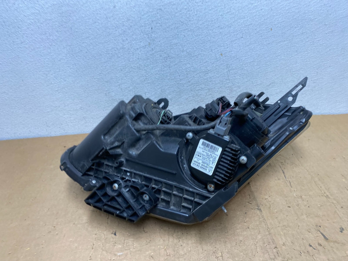 2009-2013 Nissan Rogue Right Passenger Xenon HID Headlight AD0701 DW7