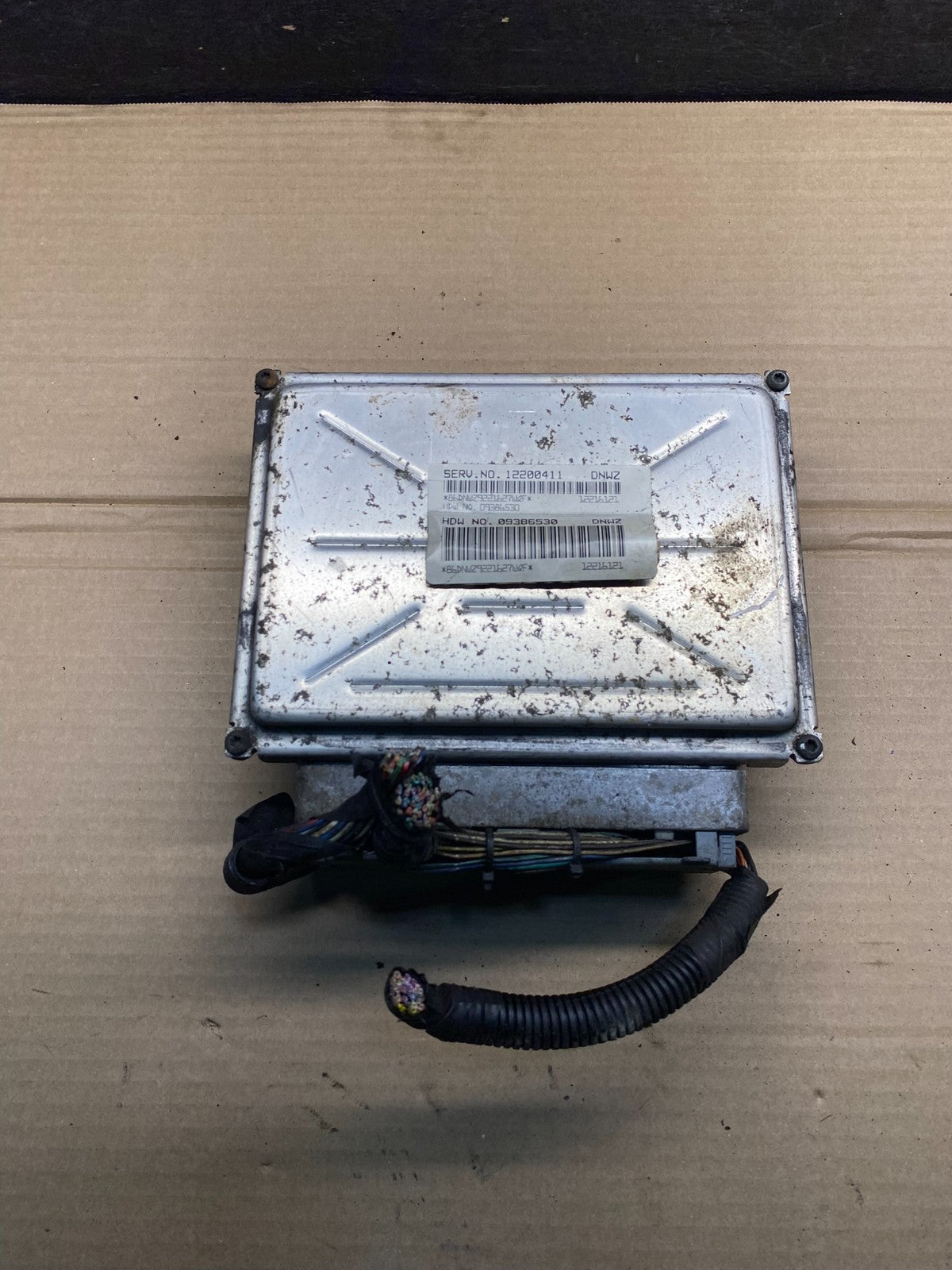 2001-2002 Silverado Tahoe Engine Computer Module 12200411 ECM ECU ah9610 DG0