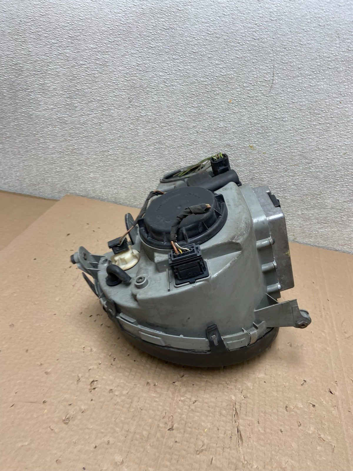 2000-2002 Mercedes E E320 E430 Left Driver LH Xenon HID Headlight OEM AB2506 DW9
