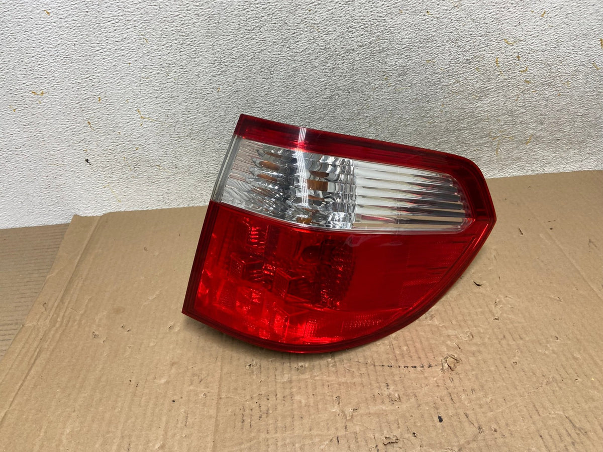2005 2006 2007 Honda Odyssey Right Passenger RH Side Tail Light AI1249 LK0