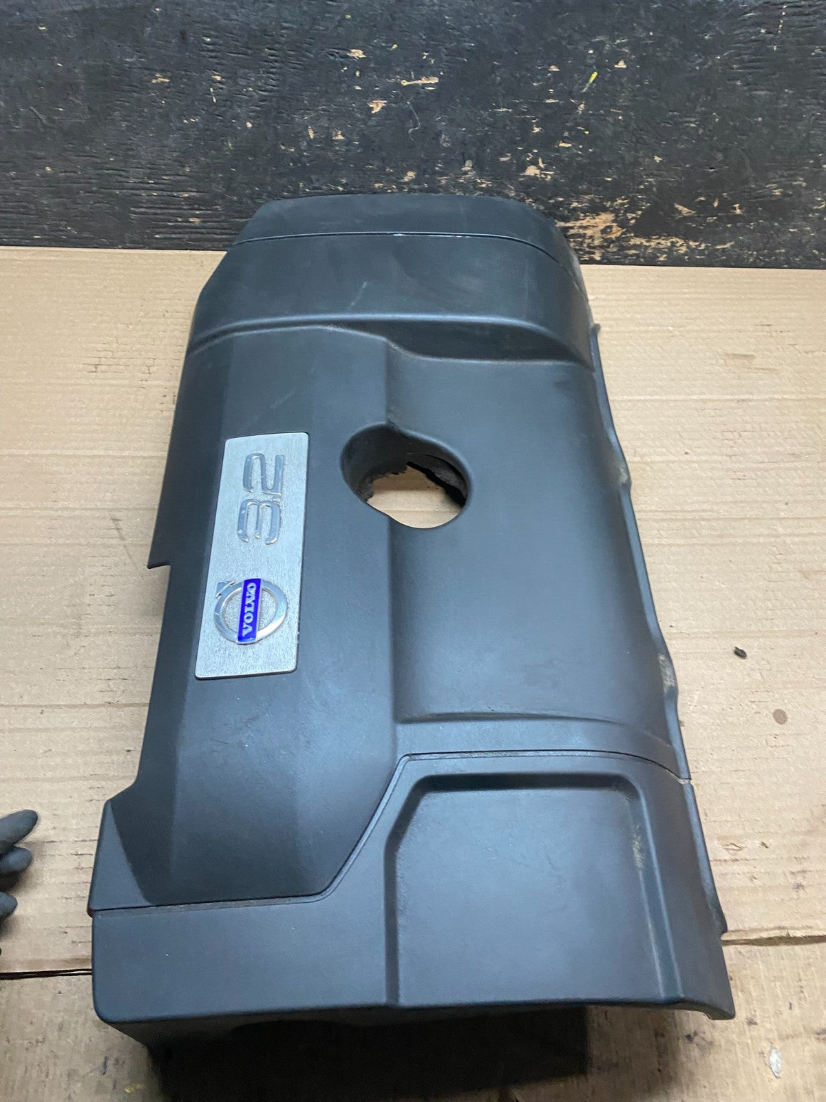 2007 to 2014 Volvo XC90 3.2L Upper Top Engine Motor Dust Cover U8003 DG3