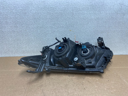 2011 to 2013 Honda Odyssey Front Right Passenger Headlight Halogen Y8801 DW5