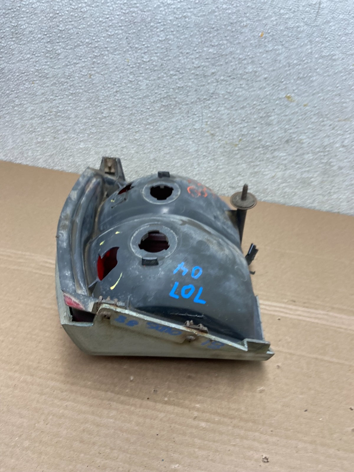 1980 Oldsmobile Delta 88 Left Driver LH Side Tail Light AB0966 LK9