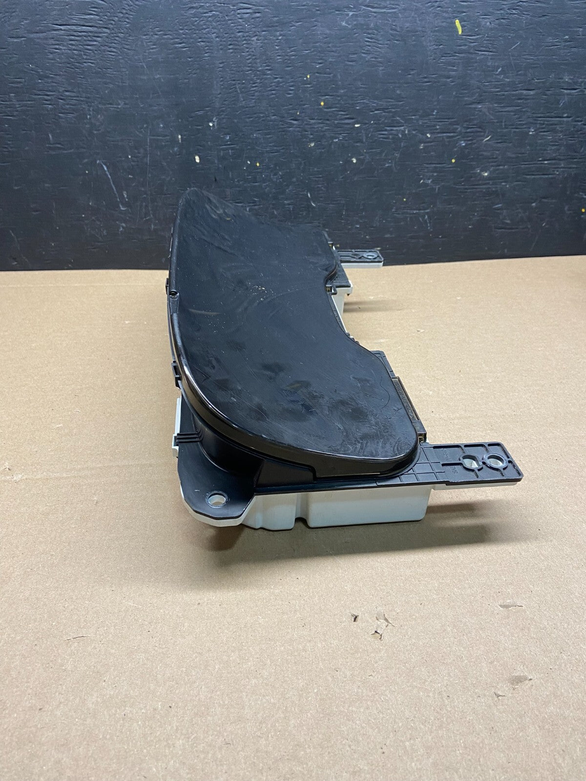 2005 to 2006 Lincoln Navigator Speedometer Gauge Cluster L1835 DG1