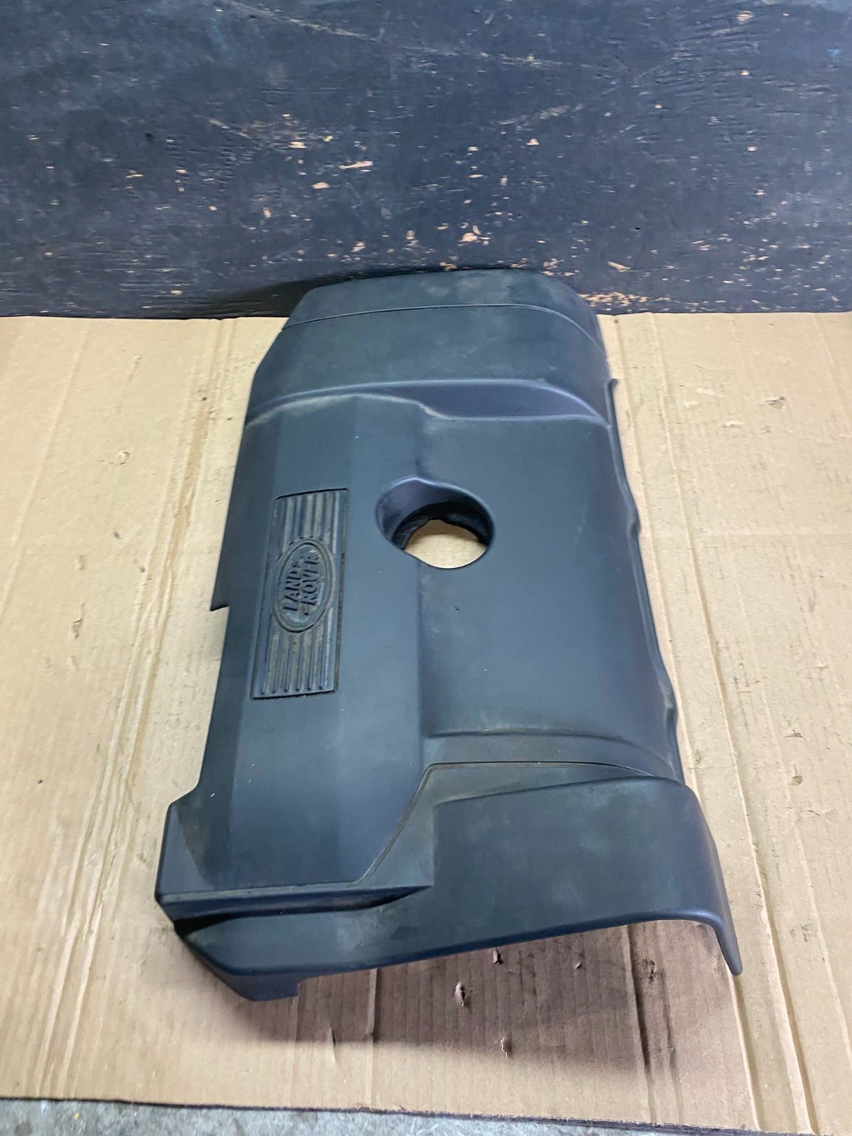 2008 - 2012 Land Rover LR2 3.2L Engine Motor Top Cover Trim Panel s5998 DG2