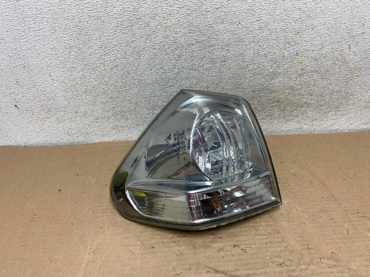 2004 to 2009 Lexus Rx350 RX330 Left Driver LH Tail Light AH9503 LK0