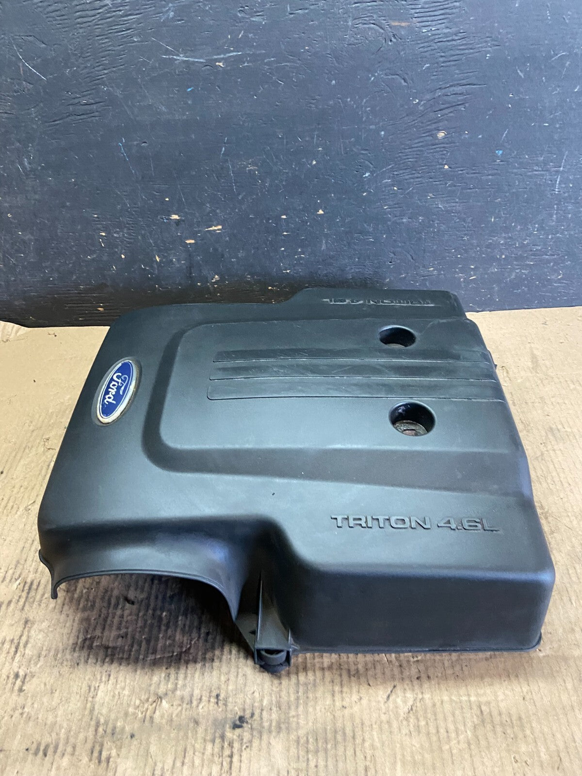 2003 2004 Ford Expedition 4.6L Engine Top Lid Motor Cover o0886 DG2