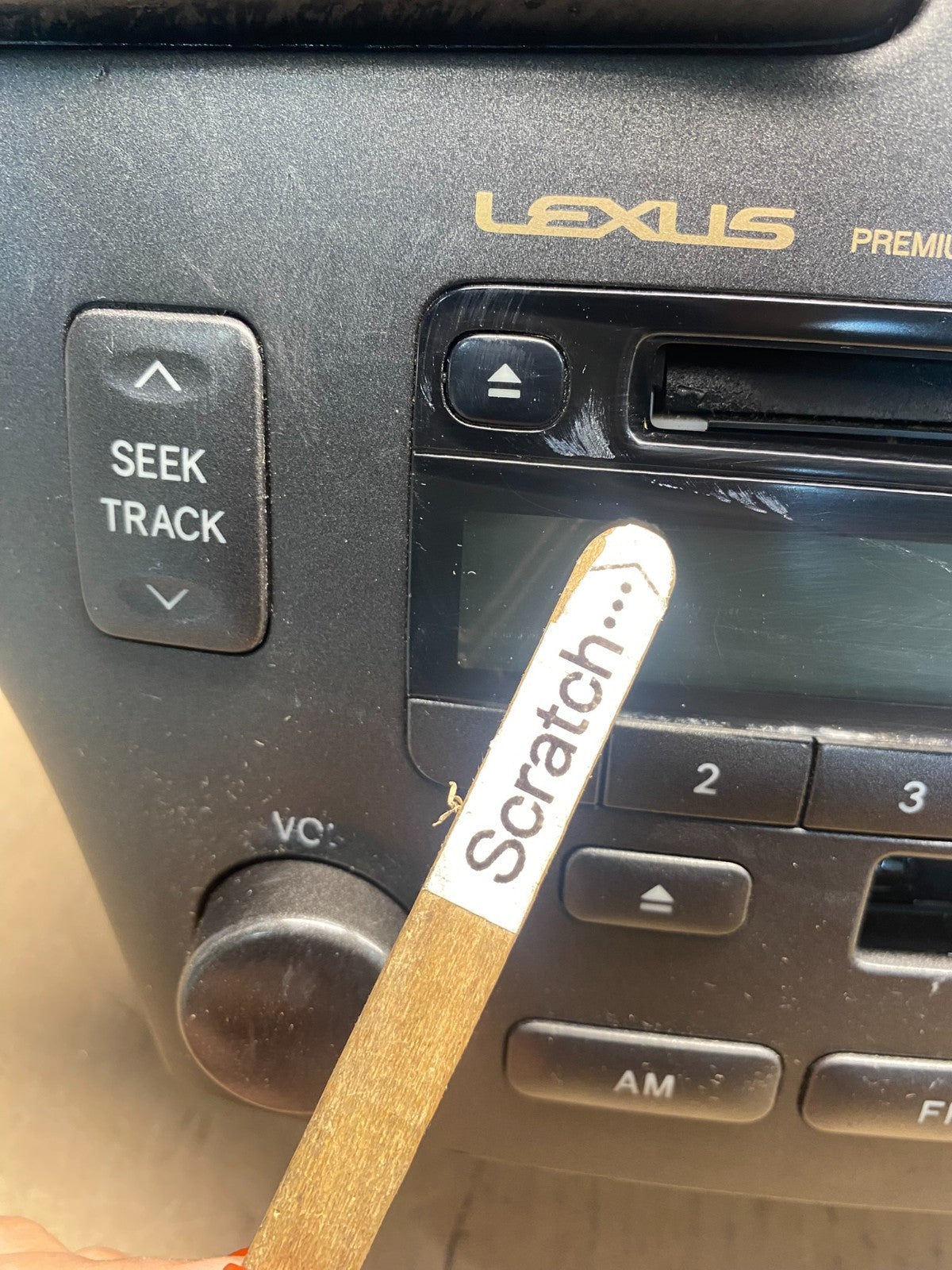 2004 to 2006 Lexus ES330 Es300 Radio Receiver Tape CD Air Vent AE7709 DW2