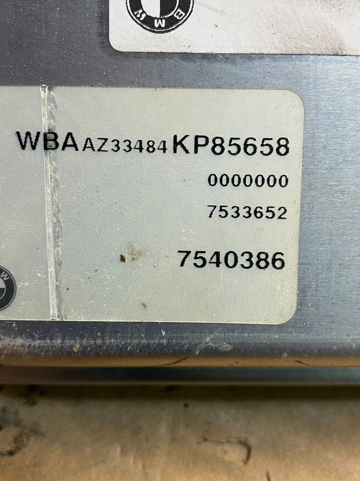 2004 2005 Bmw 530i Ecm Ecu Engine Computer Module AD7639 DG2