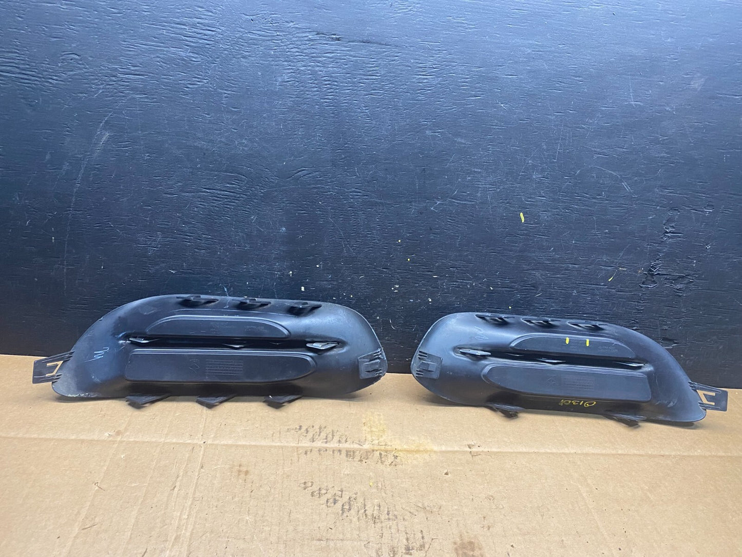 2013 to 2016 Dodge Dart Left+Right Side Fog Lights Bezel o1301 DG5