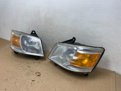 2008 to 2010 Dodge Caravan Left+Right Set Side Halogen Headlights AI1085 DW1