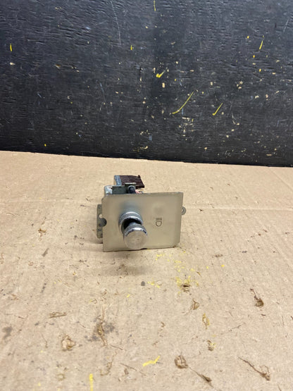 1975-1980 Chrysler Dodge Plymouth B-Body Headlight Headlamp Switch u4950 DG0