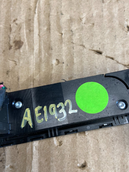 2013 - 2017 Buick Enclave Center Dash Hazard Waring Multi Switch AE1932 DG5
