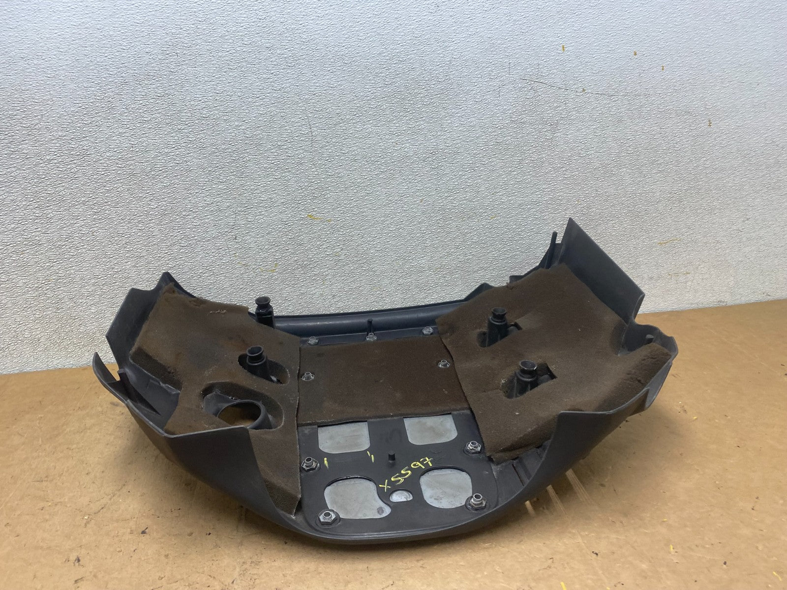 2005 to 2010 Chrysler 300 5.7L V8 Hemi Engine Motor Cover OEM X5597 DG3