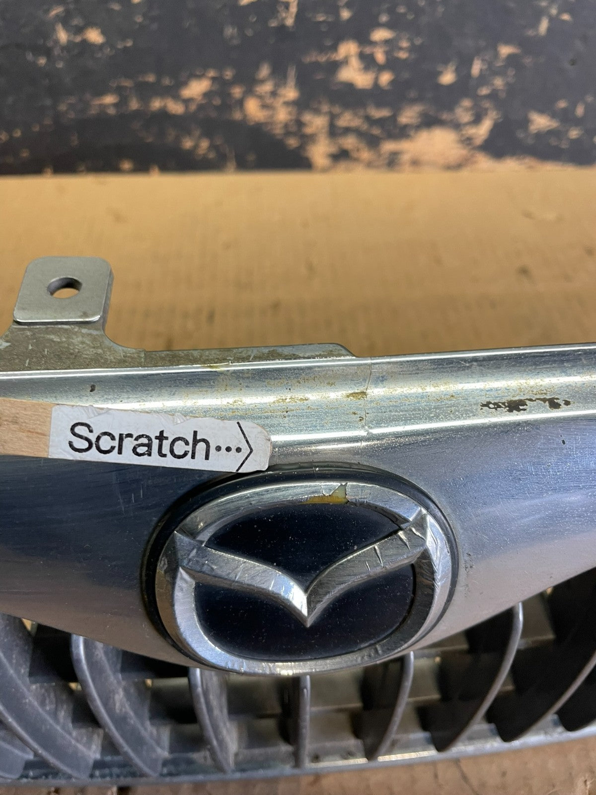 1998 1999 Mazda 626 Front Upper Grill Grille Oem AA5945 DG3
