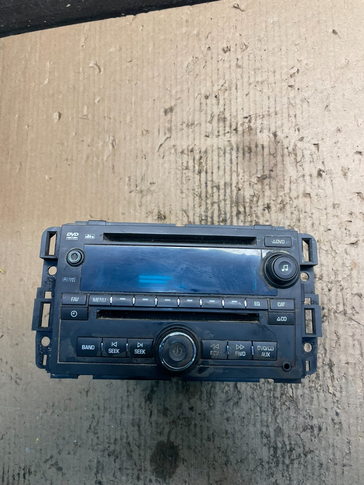 2007 to 2014 Chevrolet GMC Cadillac Radio CD Player AUX OEM V0785 DG0