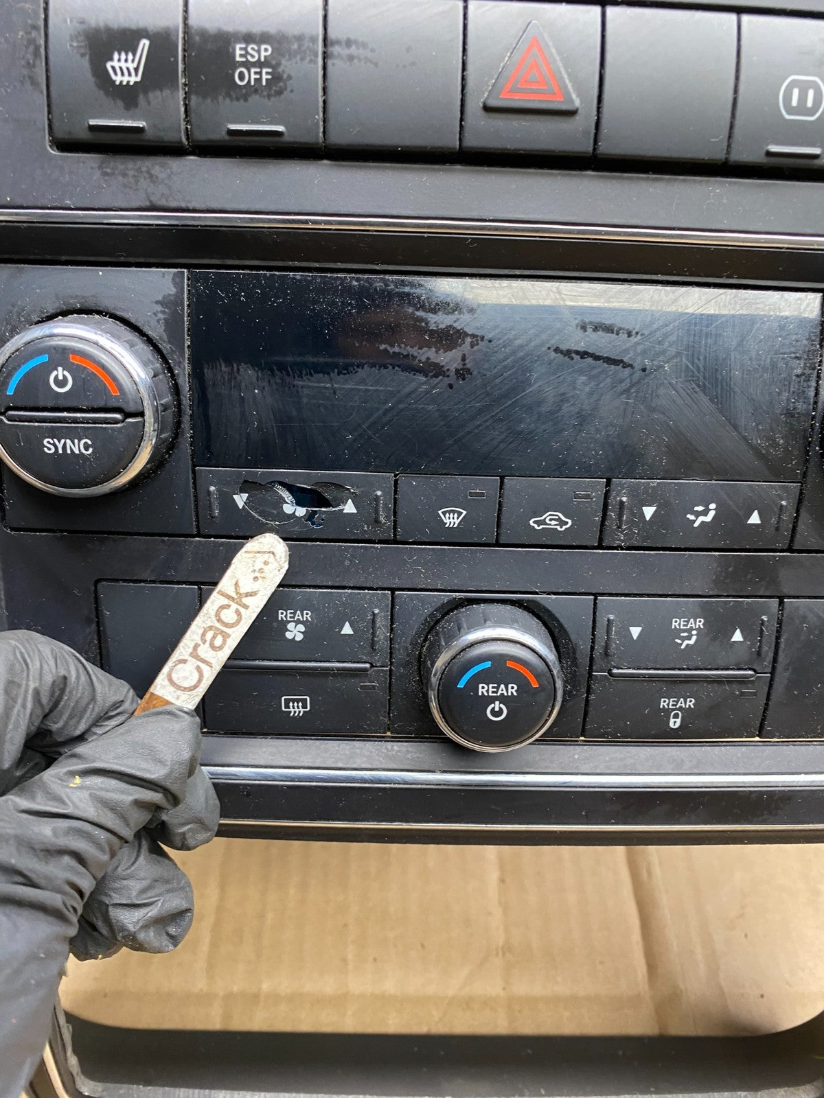 2009 2010 Dodge Journey Center Dash A/C AC Climate Control Bezel Trim  aa4529 DG3