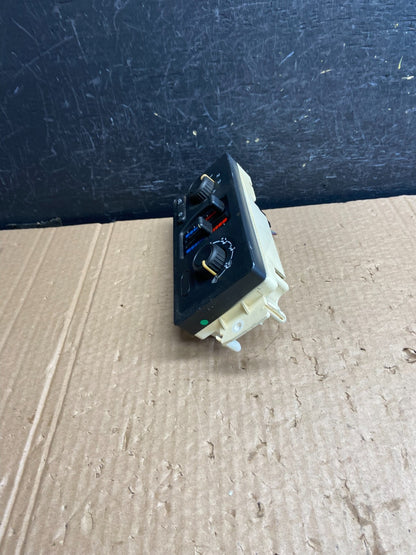 2003 to 2006 Chevrolet Silverado HVAC Heater Climate Control Module AF6450 DW2