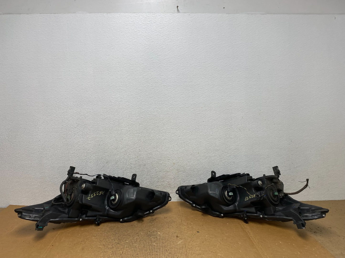 2013 to 2015 Nissan Altima Left+Right Side Set Halogen Headlights AE2587 DW5