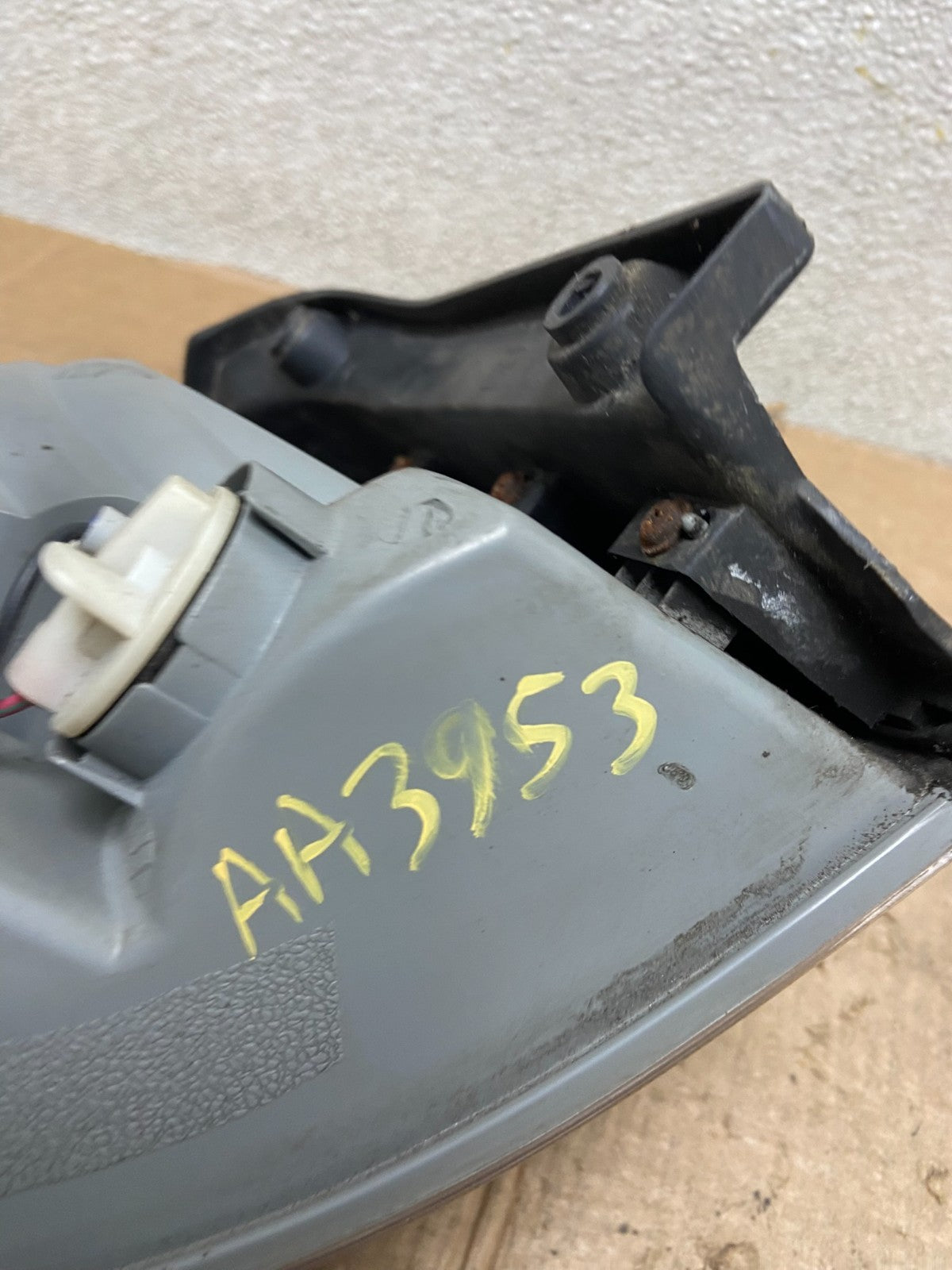 2005 to 2006 Hyundai Santa Fe Right Passenger Rh Side Tail Light Oem AA3953 DW6