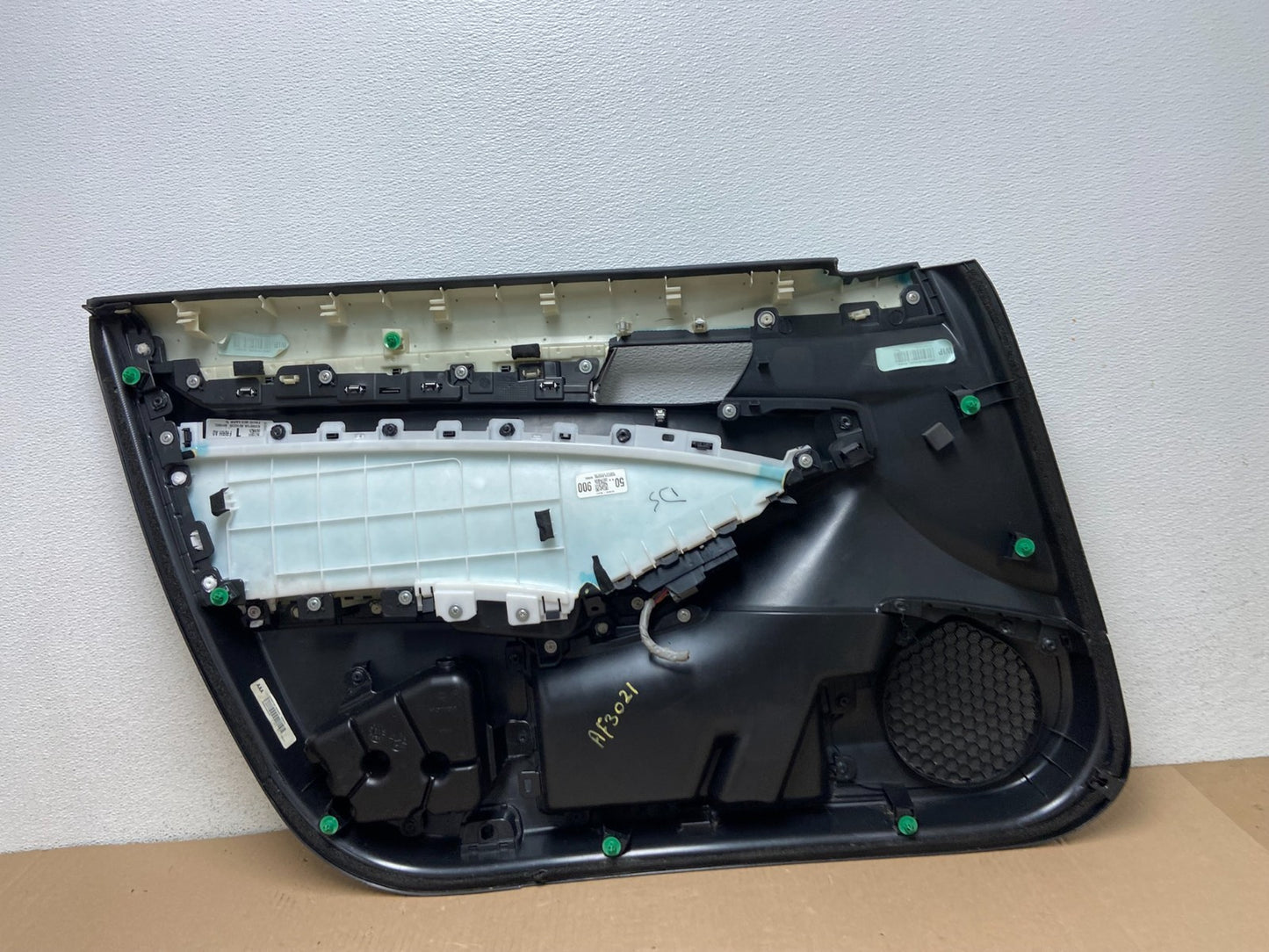 2018-2020 Honda Accord Front Right Passenger RH Side Door Panel AF3021 DG6