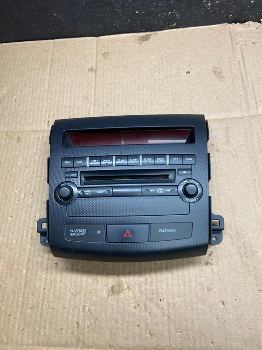 2011 - 2013 Mitsubishi Outlander Dash Radio AM/FM CD Player Y2427 DG0