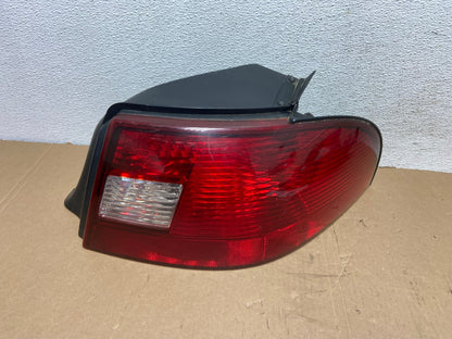 2000 - 2003 Mercury Sable Sedan Right Passenger Rh Side Tail Light AD7908 LK0