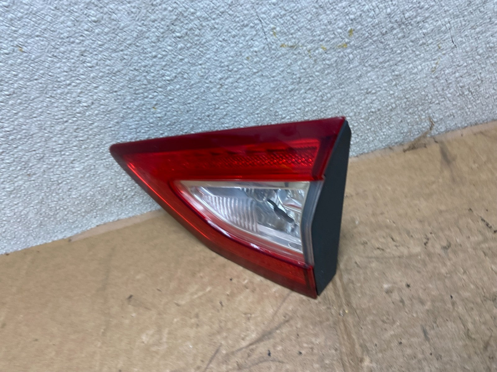 2013 to 2016 Ford Fusion Right Passenger RH Side Tail Light Inner Oem AA3795 DW1