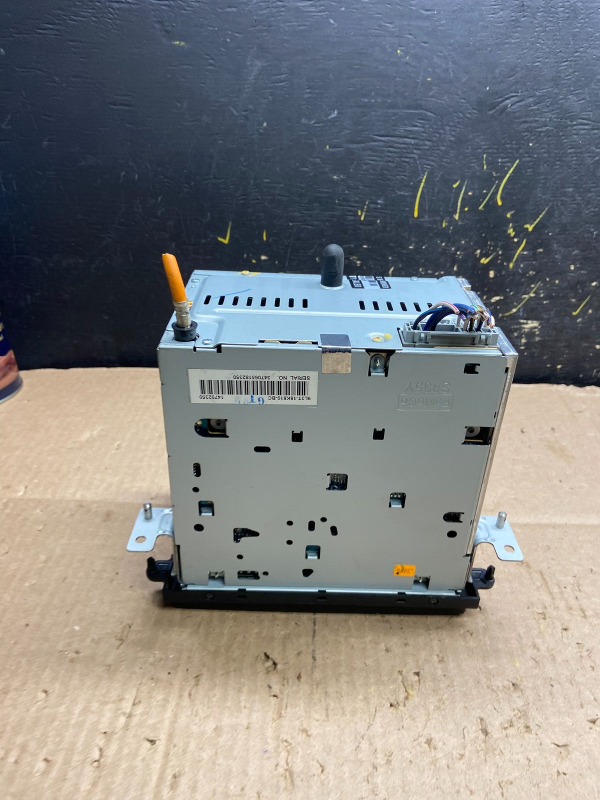 2009 Ford F150 Radio Stereo Audio AM/FM r Y5341 DG4