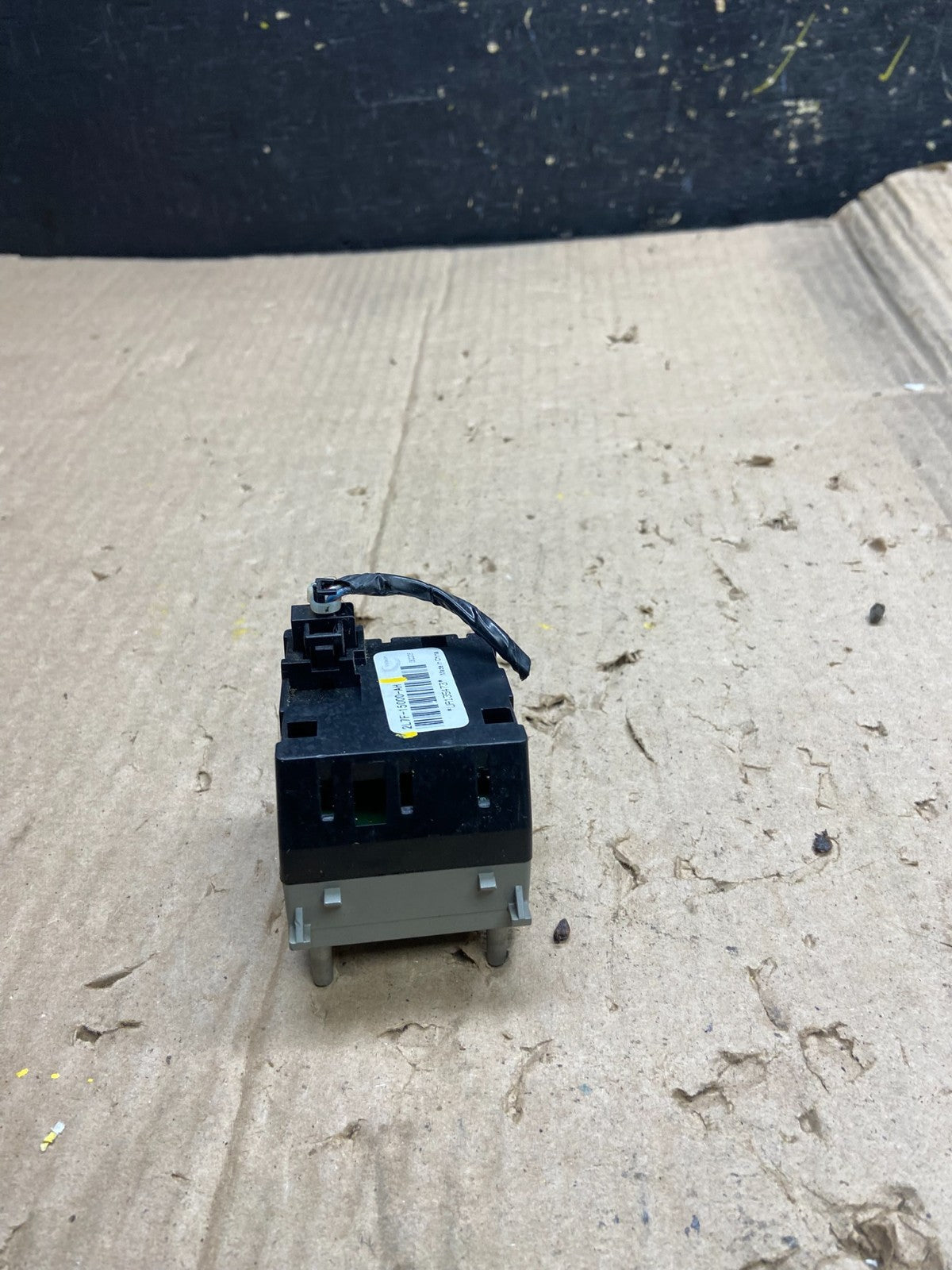 2003 - 2006 Lincoln Navigator Analog Center Dash Mounted Clock OEM X1895 DG4