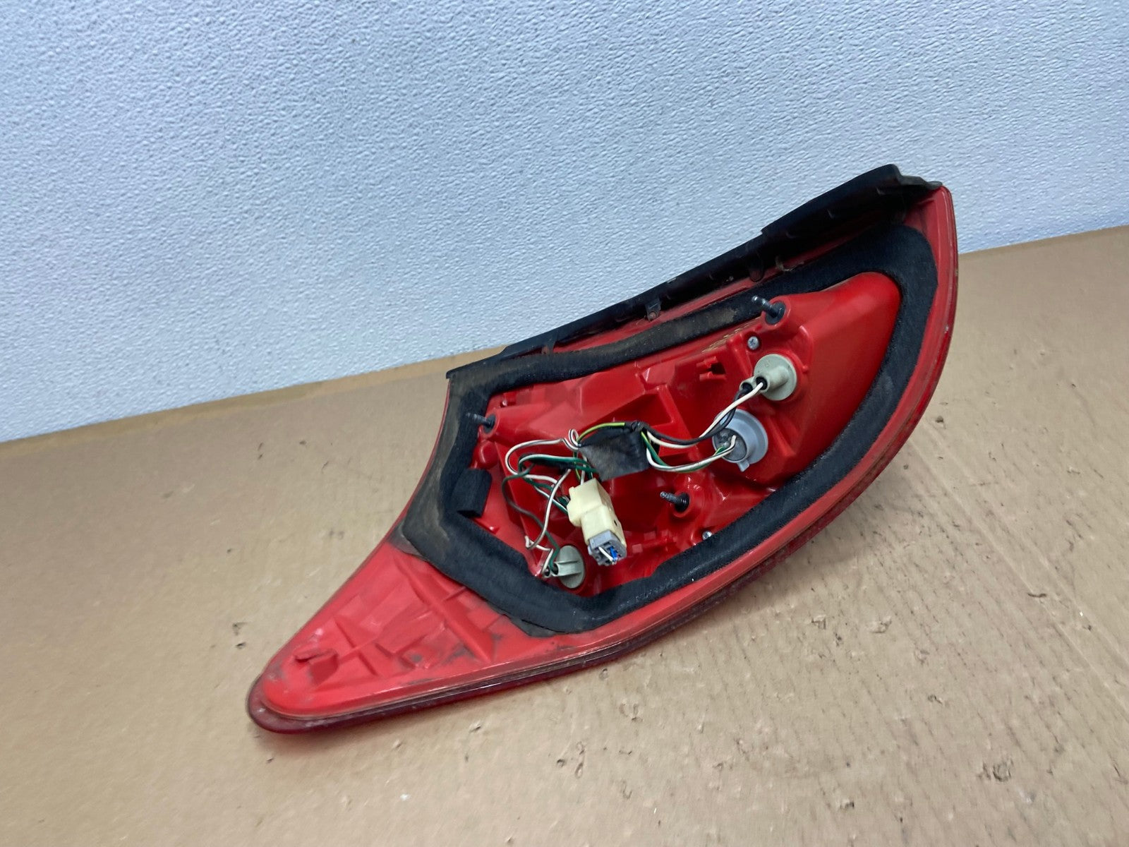 2006 2007 2008 Toyota Rav4 Right Passenger RH Side Tail Light OEM AB6610 LK4