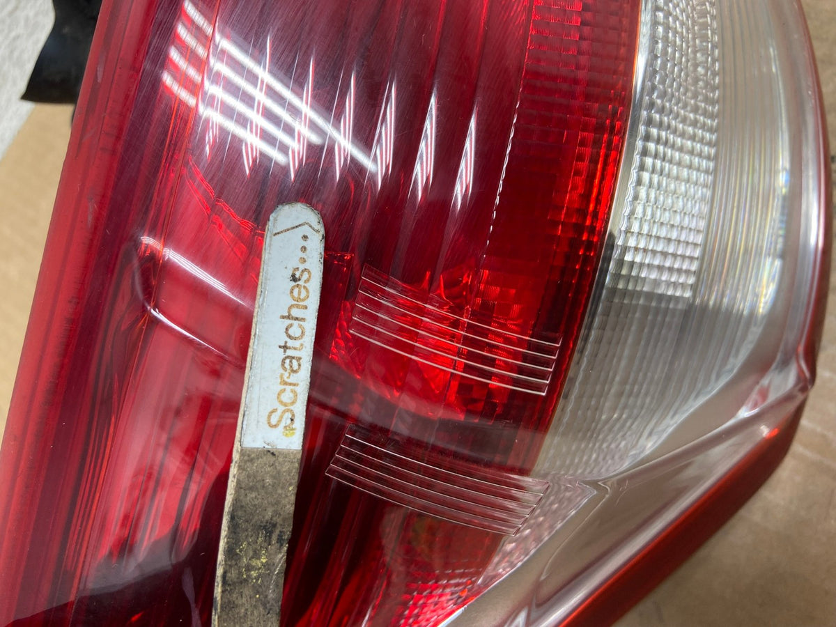 2013 to 2016 Ford Escape Left Driver LH Side Tail Light AI5858 LK3