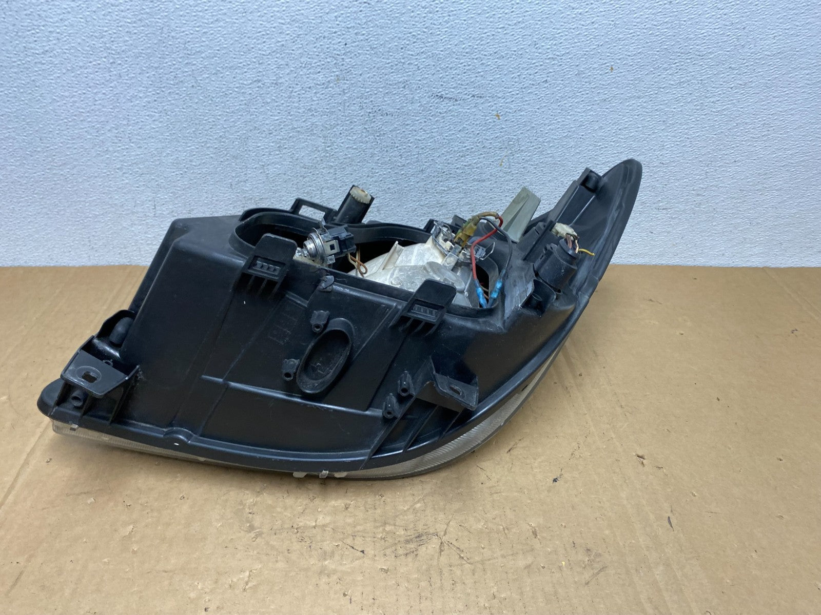 2007 to 2013 Mercedes Sprinter Headlight Right Passenger Halogen AD3180 DW8