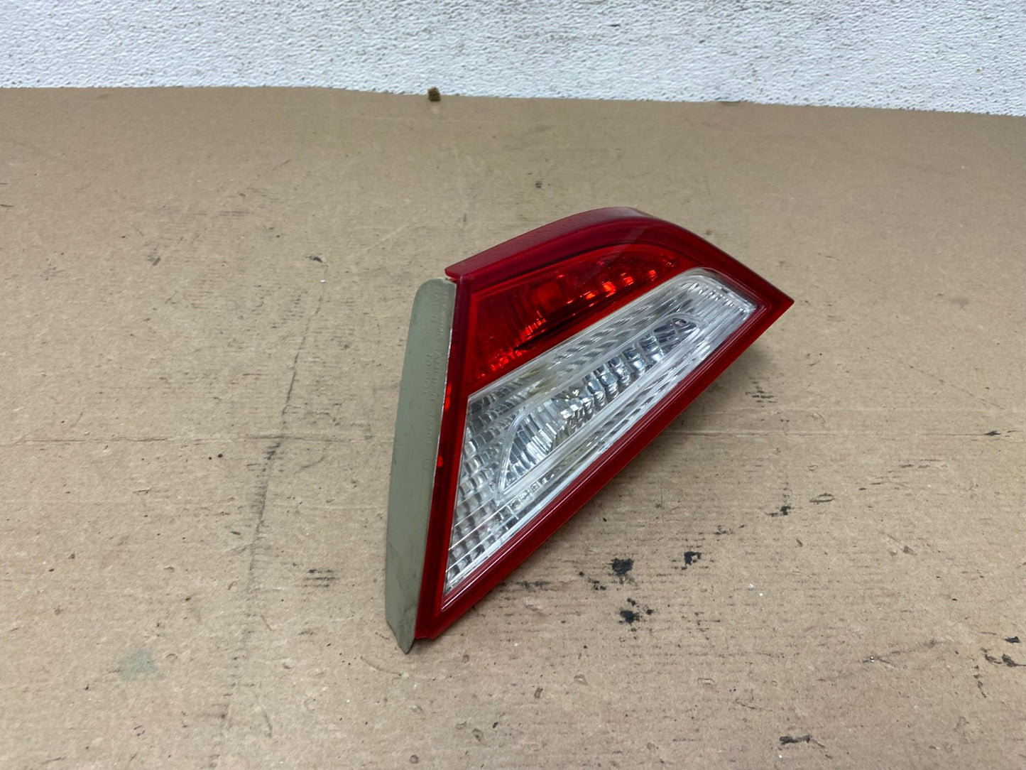 2011 to 2014 Hyundai Sonata Right Passenger Rh Inner Tail Light AF4623 LK2
