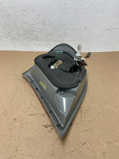 2005 to 2006 Toyota Camry Tail Light Left Driver Lh Side AD7762 LK6