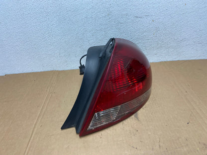 2004 2005 2006 2007 Ford Taurus Right Passenger Side Tail Light AD2739 LK2