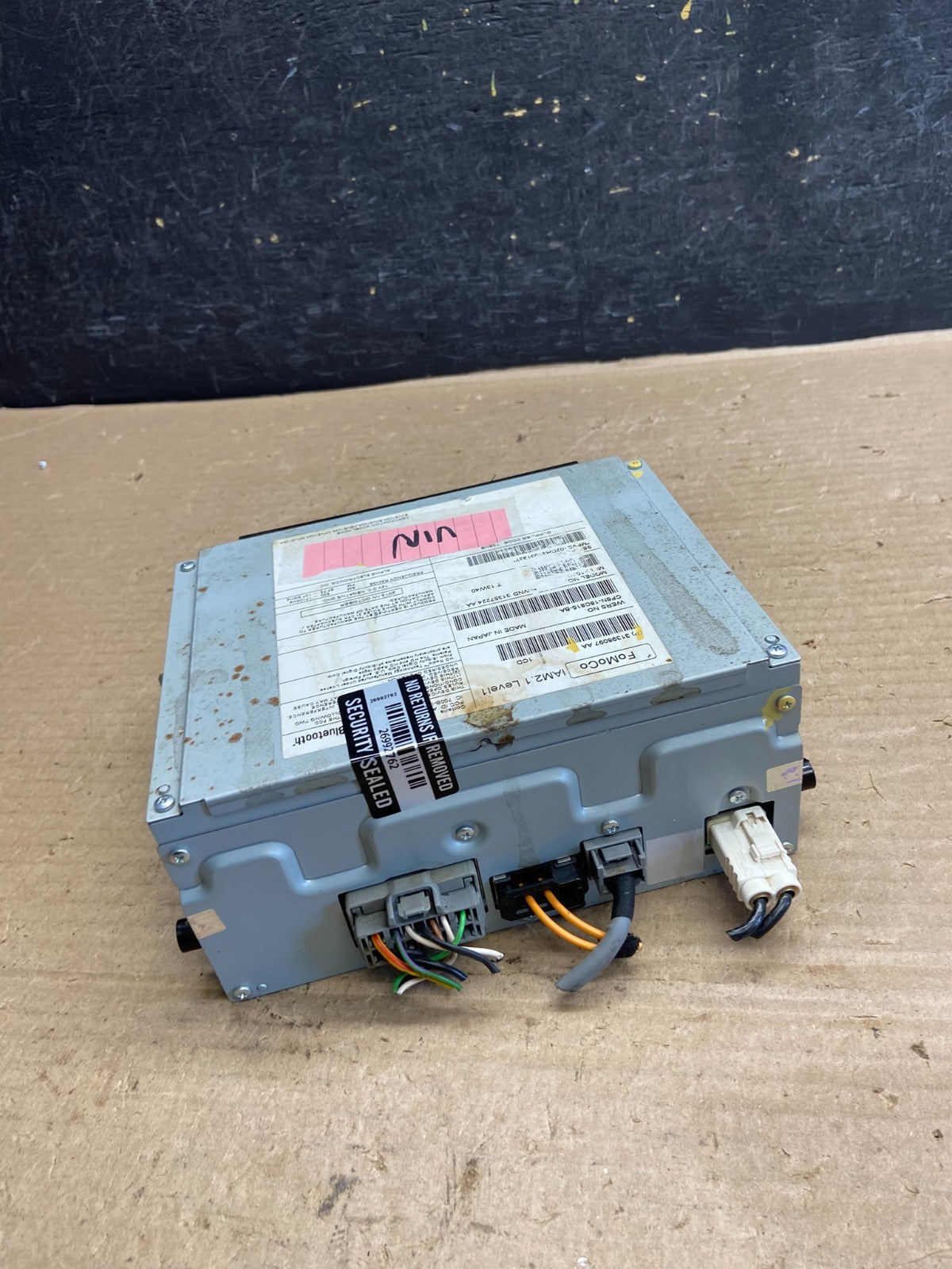 2011 2012 2013 2014 2015 Volvo S60 CD Player CD Player Radio Head Unit AH3798 DG3