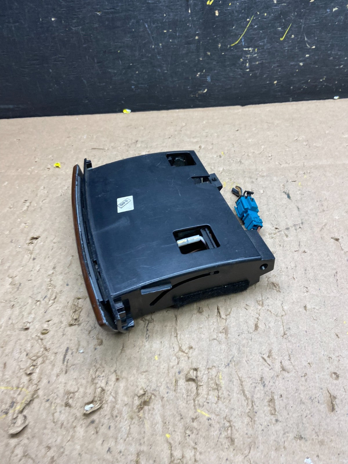 2000-2006 Mercedes S430 S500 Center Console Ash Tray Compartment OEM T6293 DG3