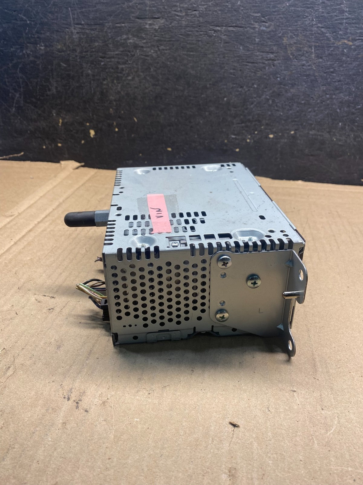 2012 to 2014 Ford Edge AM/FM Radio Reciever aj0509 DG2