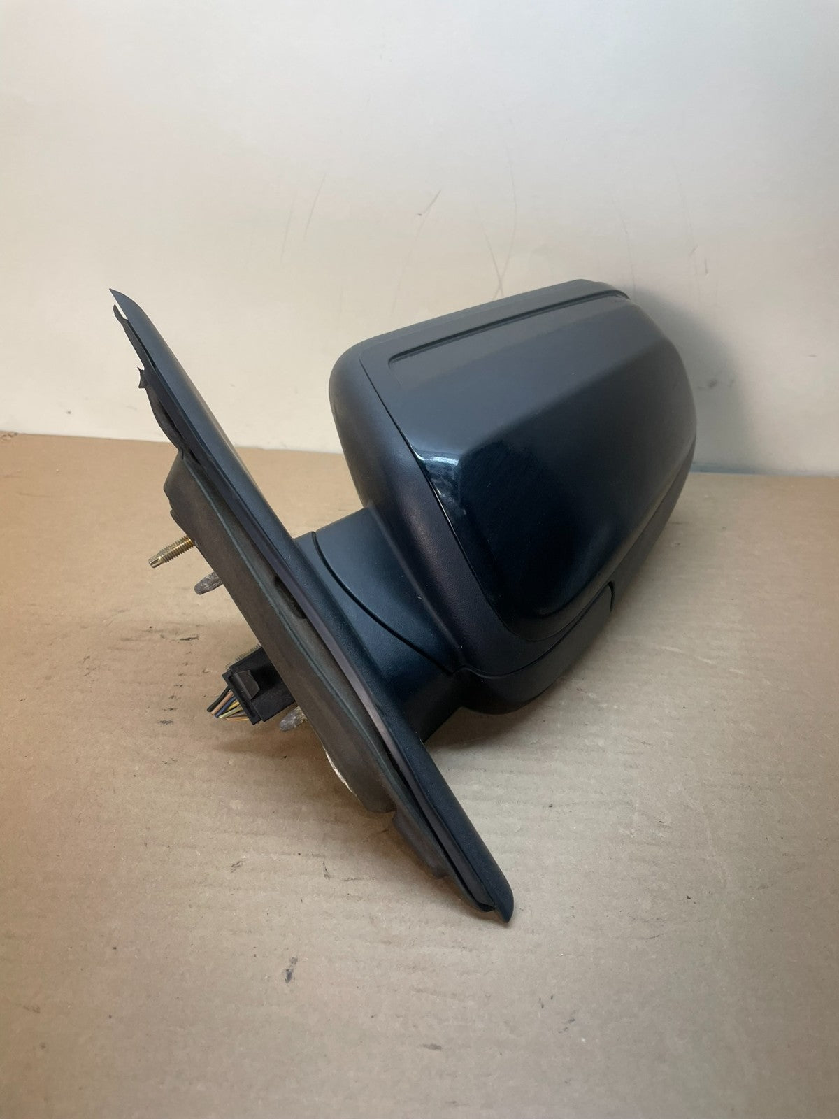 2010 to 2016 Lincoln MKS Left Driver LH View Door Mirror AH8805 DG1