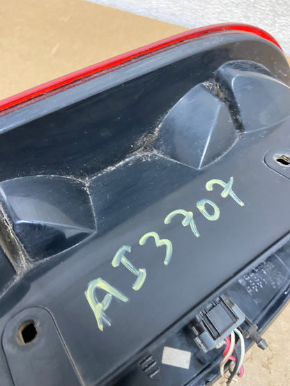 2005 2006 2007 Jeep Liberty Left Driver Lh Side Tail Light AI3707 LK7