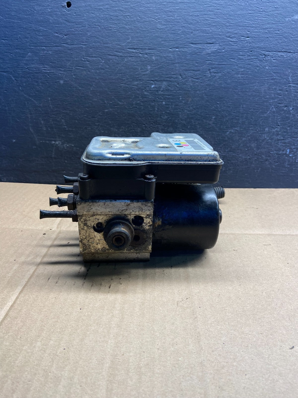 2003 - 2005 Chevrolet Silverado GMC Sierra ABS Anti-Lock Brake Module AD1780 DG2