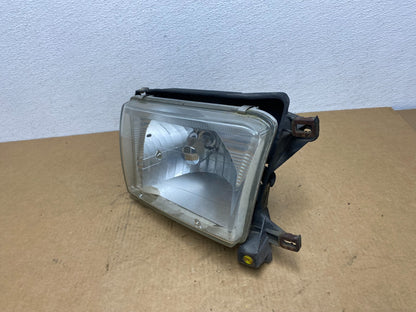 1996 to 2002 Toyota 4Runner Halogen Right Headlight Oem AC1786 DW1
