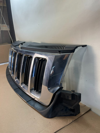 2011 to 2013 Jeep Grand Cherokee Front Upper Grill Grille AI4196 DG1