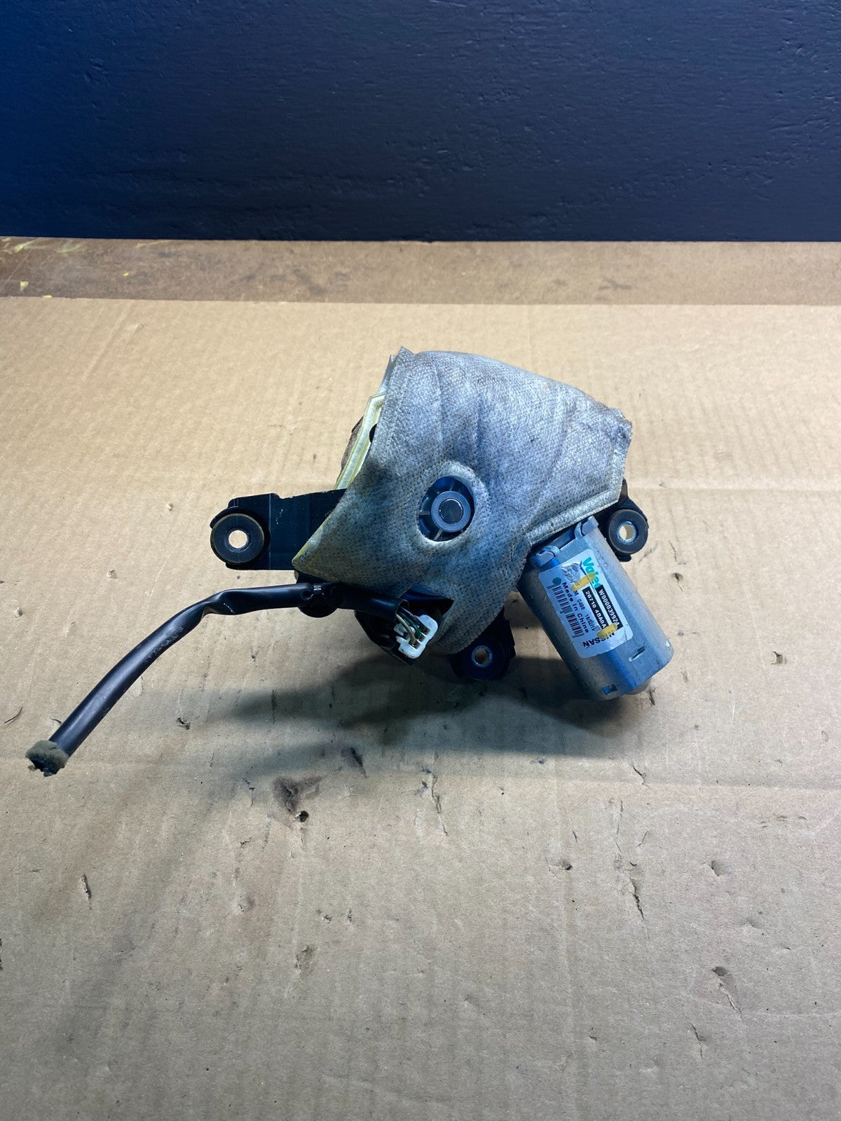 2017 to 2021 Nissan Rogue Rear Windshield Wiper Motor OEM AB4106 DG4
