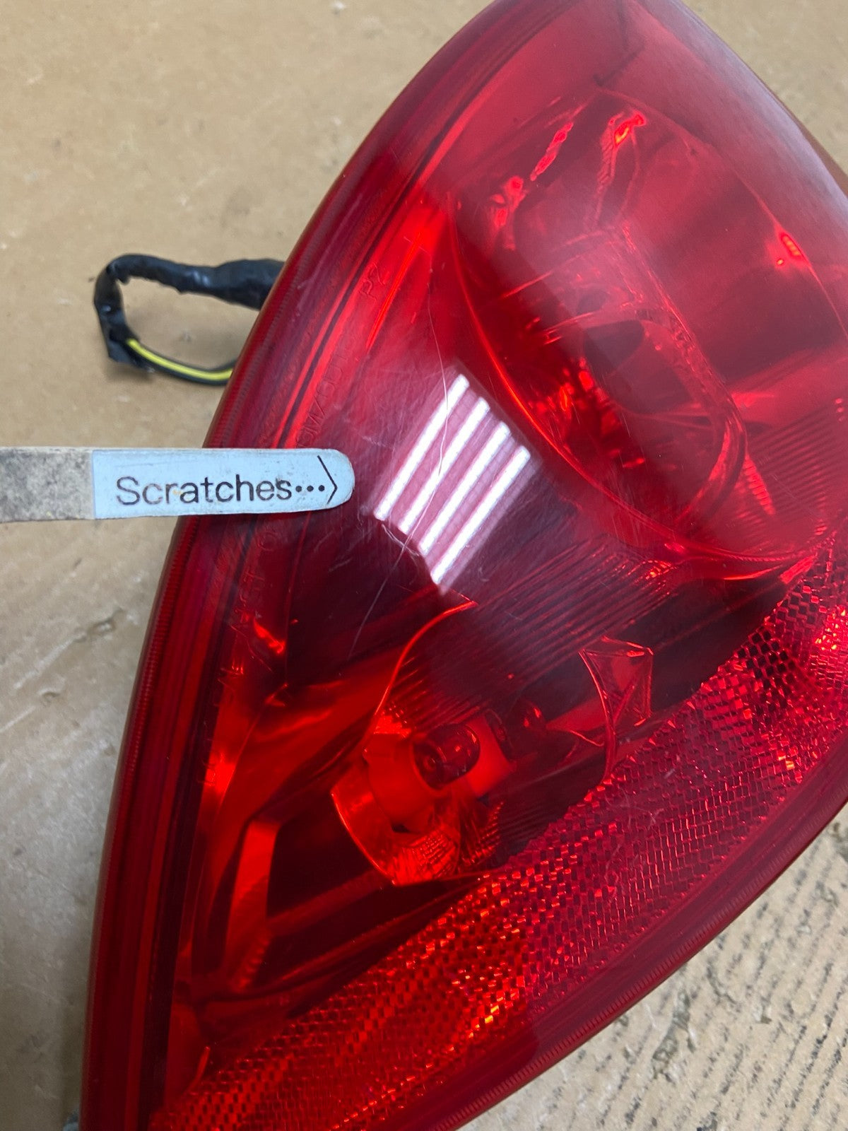 2006 to 2008 Buick Lucerne Left Driver LH Side Tail Light AE1389 DW3