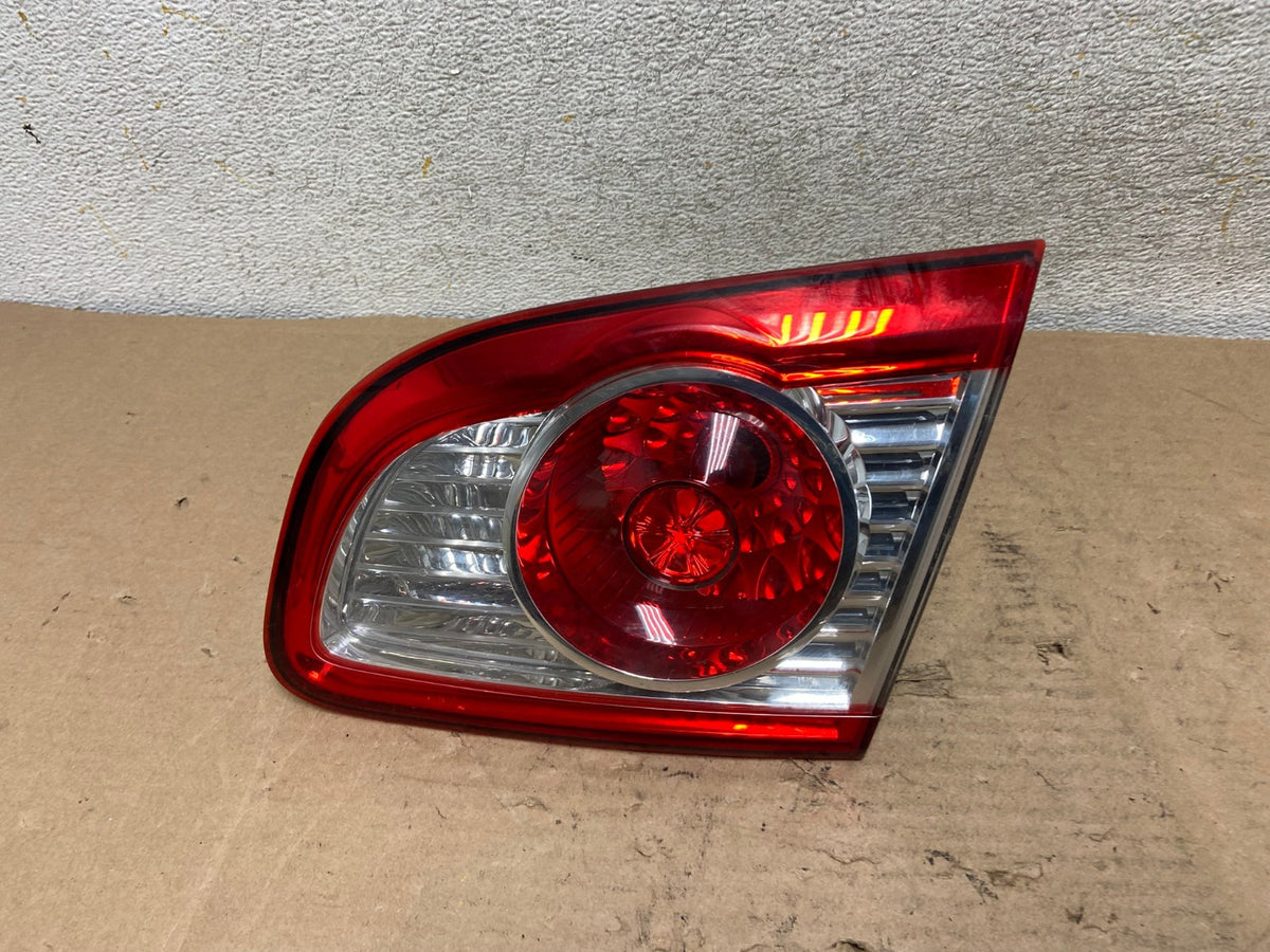 2010 2011 2012 Hyundai Santa Fe Right Passenger RH Tail Light Inner AI09790