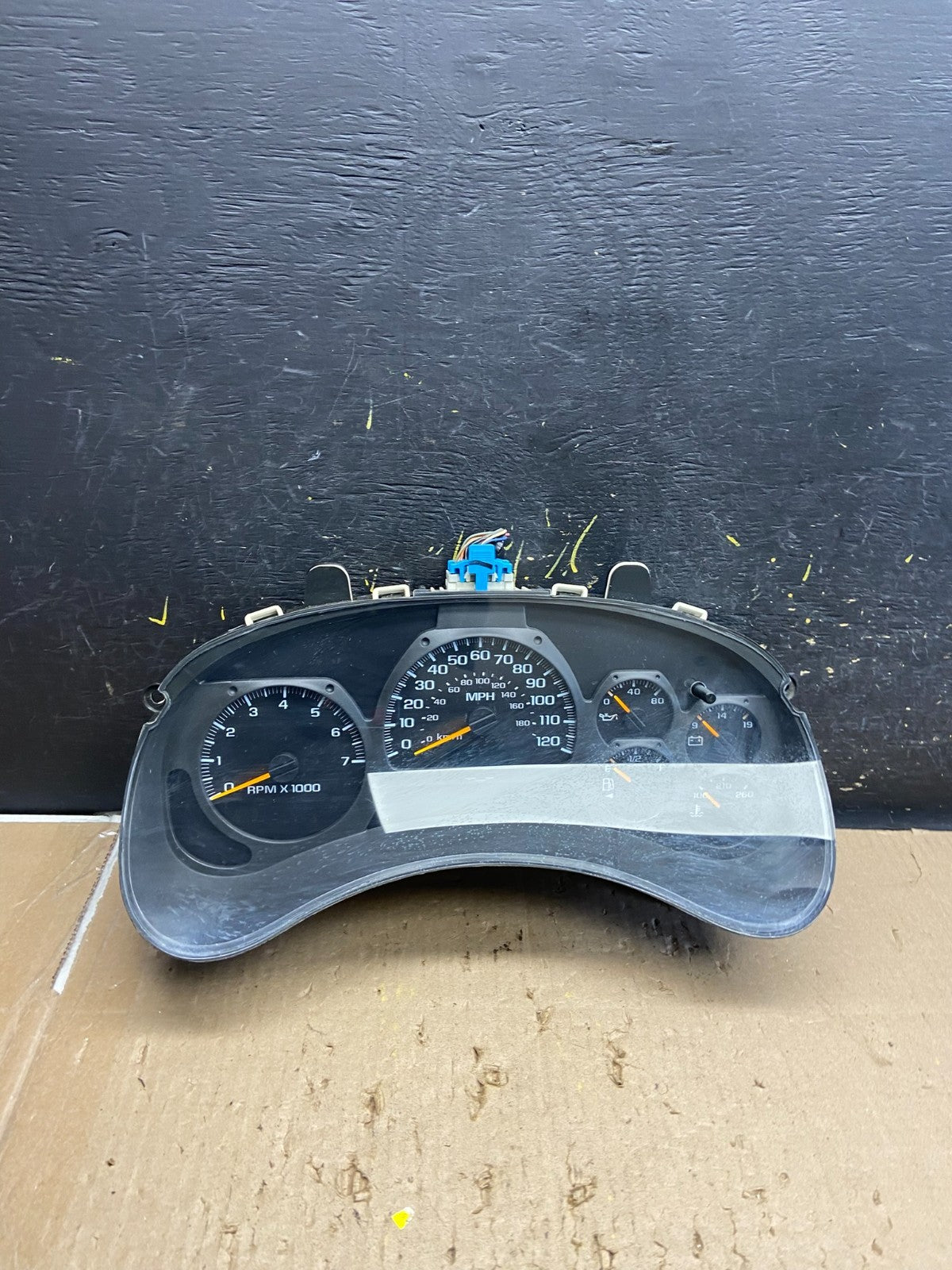 2002 to 2005 Chevrolet Trailblazer Speedometer Cluster Gauge OEM  ab5575 DG0