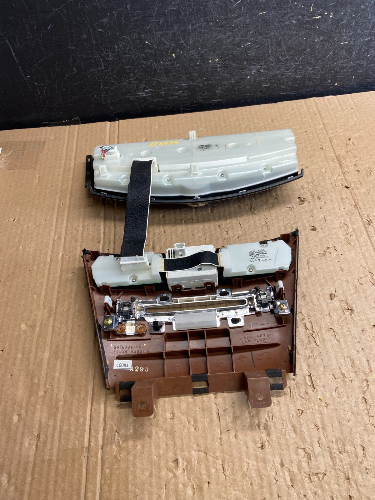 2008 2009 2010 Infiniti M35 Radio Clock Control Panel Plate AF64564
