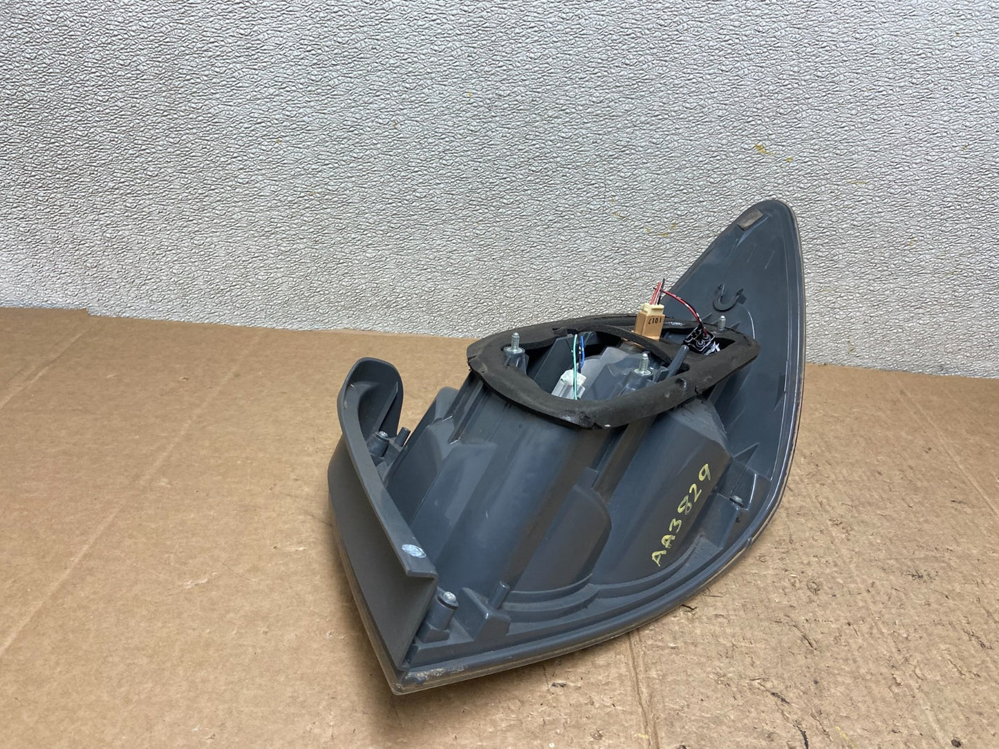 2007 2008 2009 Mazda CX-7 Left Driver Lh Side Tail Light Oem AA3829 DW6